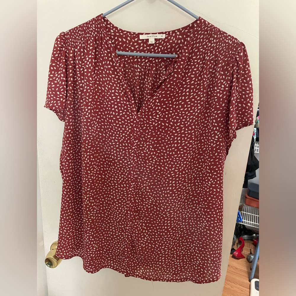 Fun2fun burgundy and cream patterned work shirt. Only worn a few times.